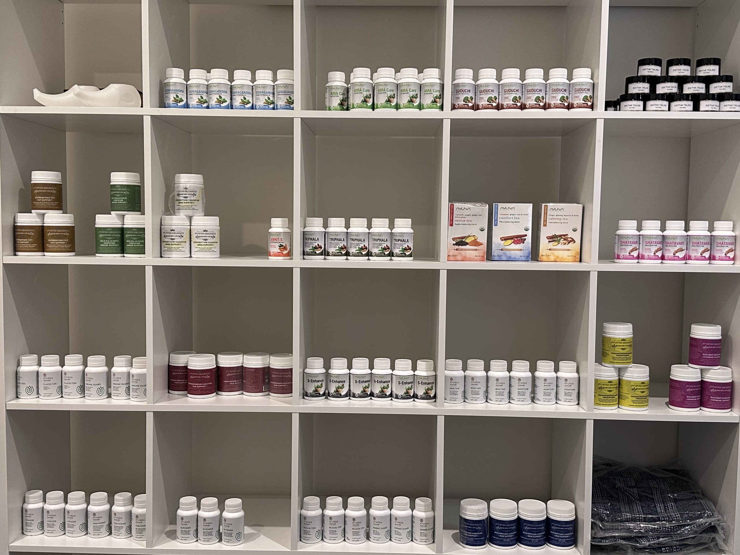Welcome to <i><strong>Healthyfy Ayurveda & Yoga </strong></i>